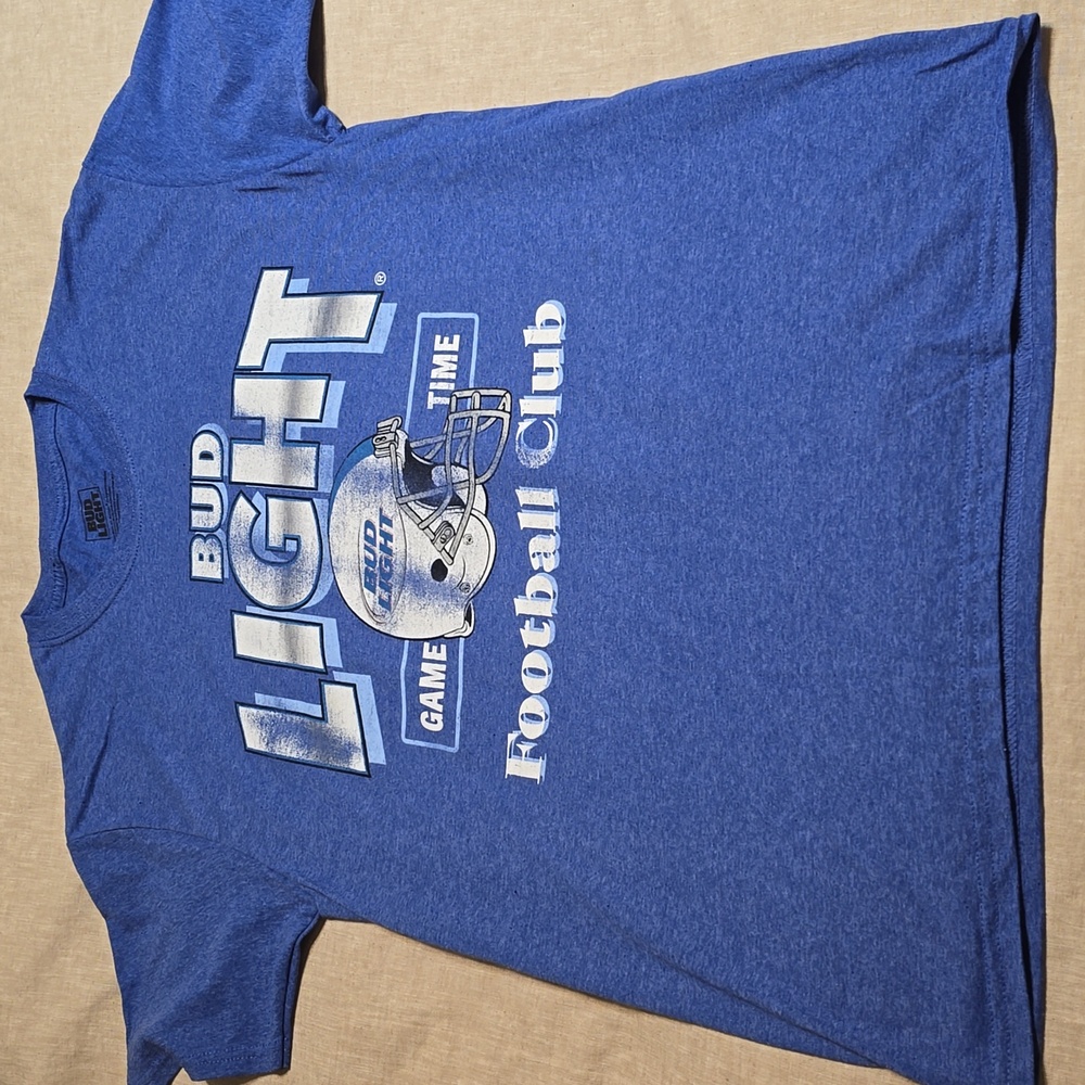 Bud Light logo Graphic Tee Size:Medium